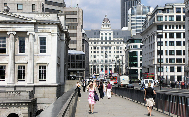 Lunchtime in the City